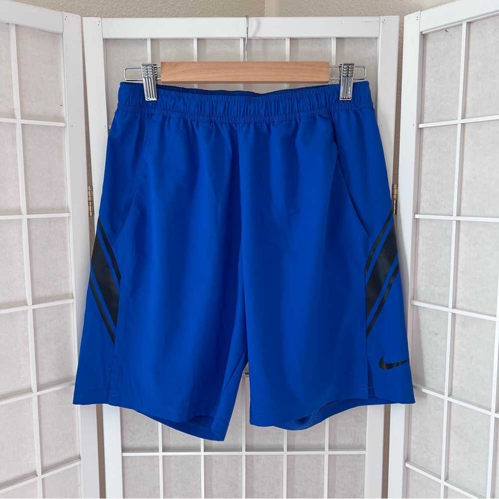 Nike Blue and Black Athletic Workout Shorts Medium